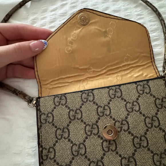 Gucci Tan and Brown Crossbody Bag with GG Monogram - Picture 4 of 9